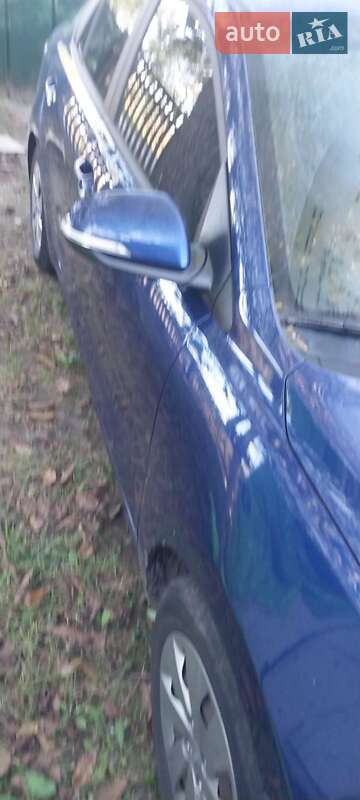 Седан Kia Rio 2018 в Киеве