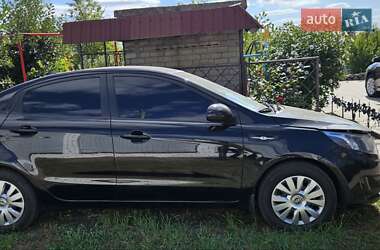 Седан Kia Rio 2012 в Желтых Водах