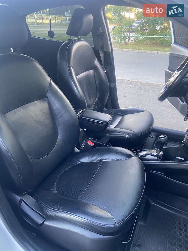 Седан Kia Rio 2013 в Киеве