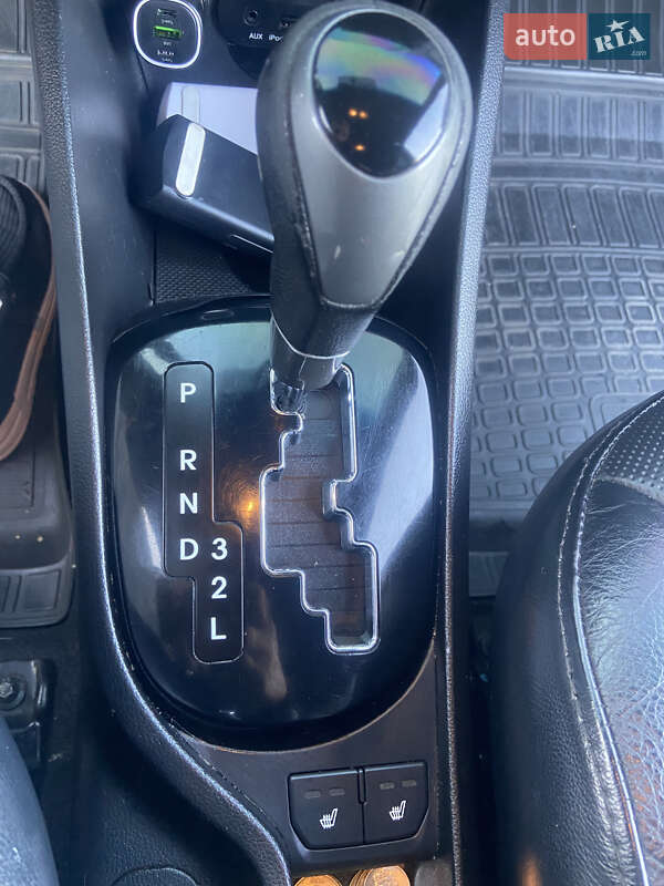 Седан Kia Rio 2013 в Киеве