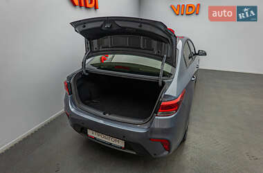Седан Kia Rio 2018 в 