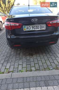 Седан Kia Rio 2014 в 