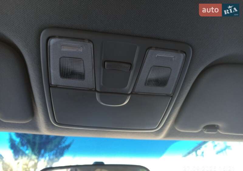 Седан Kia Rio 2014 в Ужгороде