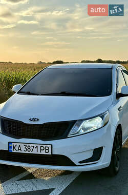 Седан Kia Rio 2012 в 