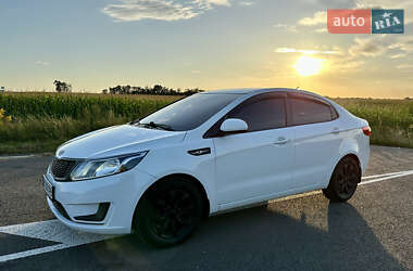 Седан Kia Rio 2012 в 