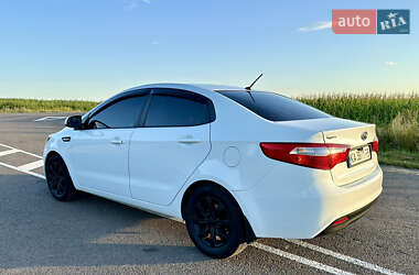 Седан Kia Rio 2012 в 
