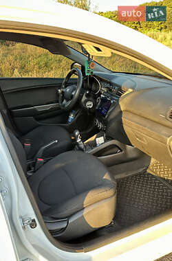 Седан Kia Rio 2012 в 