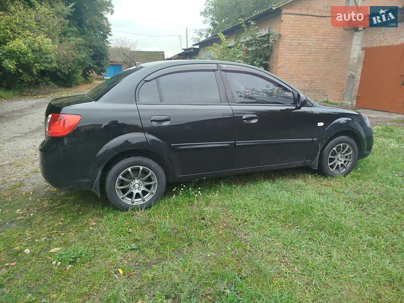 Kia Rio 2011 Kia Rio 2011