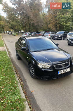 Седан Kia Rio 2011 в 