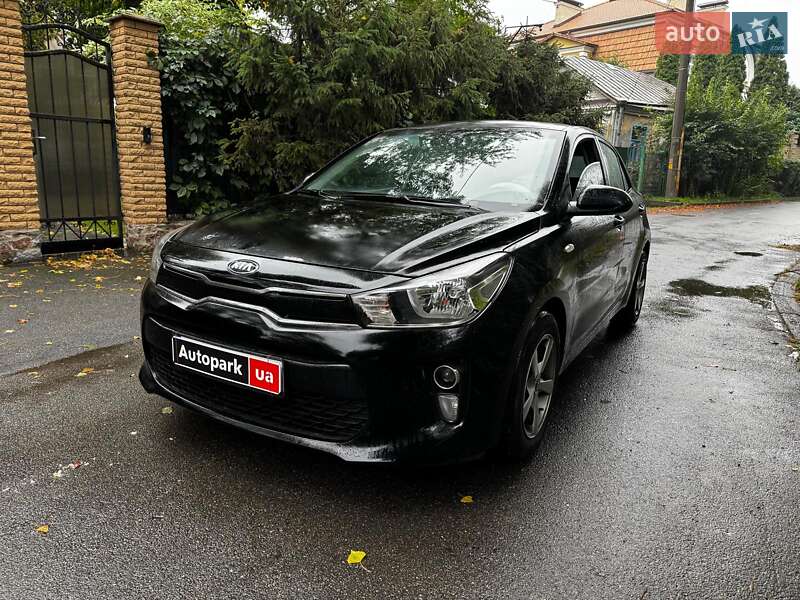 Хэтчбек Kia Rio 2018 в Киеве фото Хэтчбек Kia Rio 2018 в Киеве