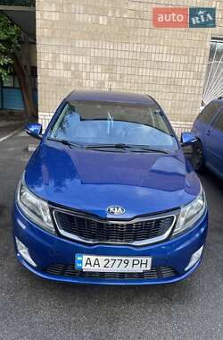 Седан Kia Rio 2013 в Обухове