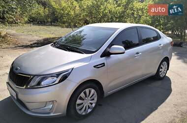 Седан Kia Rio 2013 в Николаеве