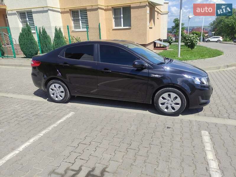 Kia Rio 2013 Kia Rio 2013