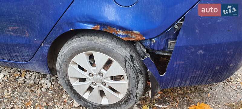 Седан Kia Rio 2013 в Харькове