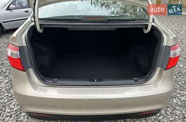 Седан Kia Rio 2012 в 