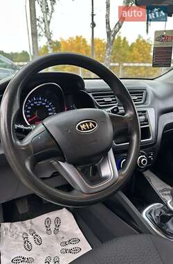 Седан Kia Rio 2012 в 