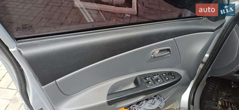 Седан Kia Rio 2011 в Магдалиновке фото 9 Седан Kia Rio 2011 в Магдалиновке