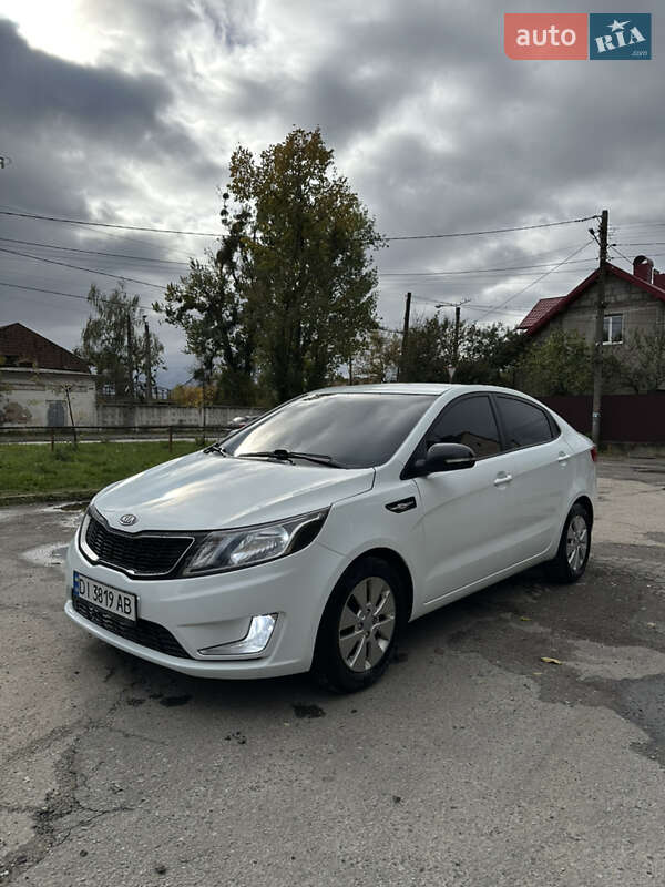 Kia Rio 2012 Kia Rio 2012