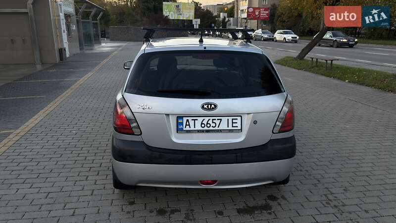 Хэтчбек Kia Rio 2009 в Ивано-Франковске фото 5 Хэтчбек Kia Rio 2009 в Ивано-Франковске