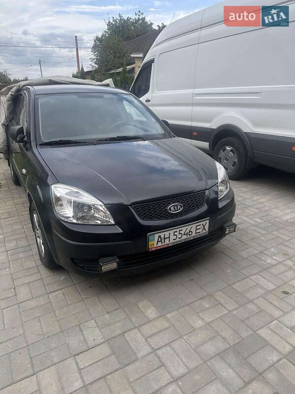 Седан Kia Rio 2009 в Киеве