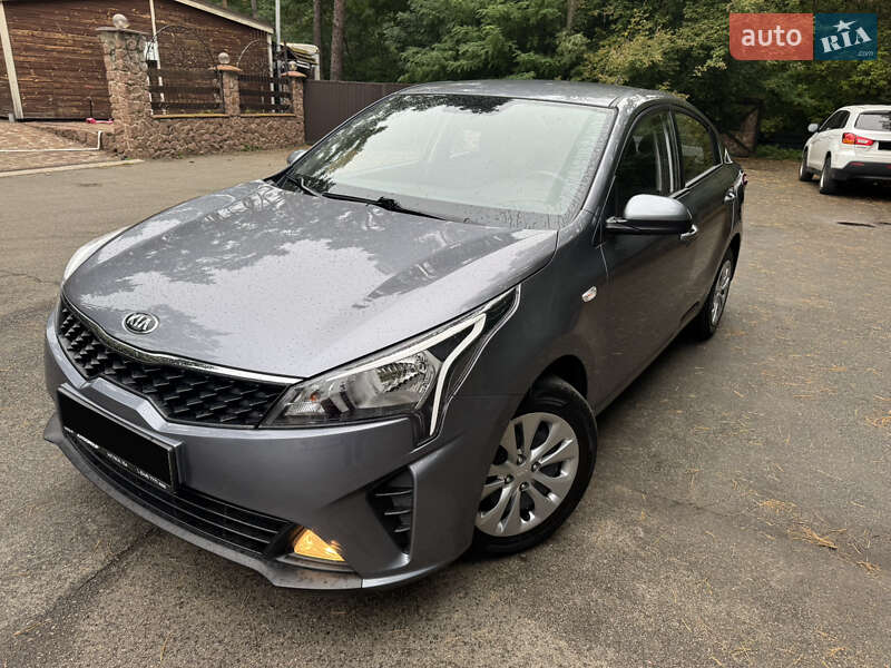 Седан Kia Rio 2021 в 