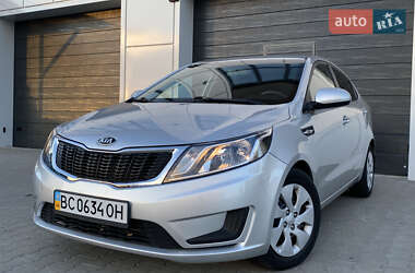 Седан Kia Rio 2014 в 