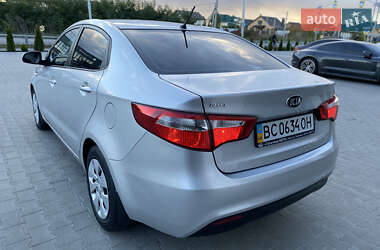 Седан Kia Rio 2014 в 