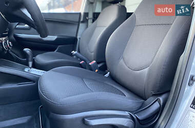 Седан Kia Rio 2014 в 