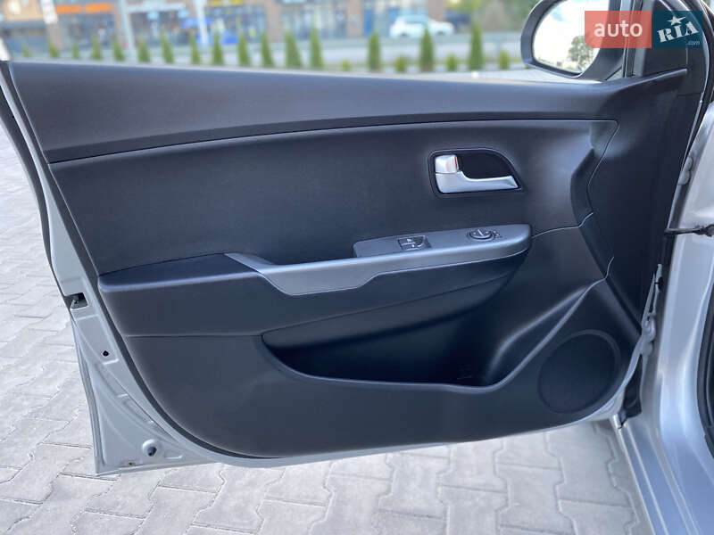 Седан Kia Rio 2014 в Вінниці фото 36 Седан Kia Rio 2014 в Вінниці