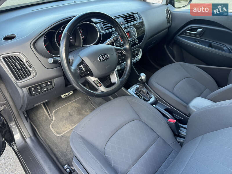 Седан Kia Rio 2016 в Києві