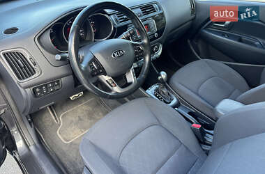 Седан Kia Rio 2016 в 