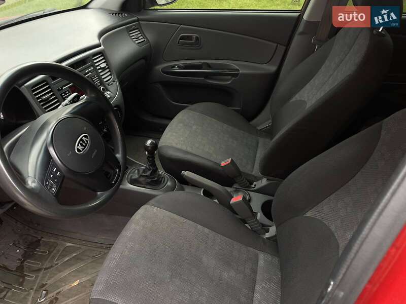 Хэтчбек Kia Rio 2011 в Днепре фото 12 Хэтчбек Kia Rio 2011 в Днепре