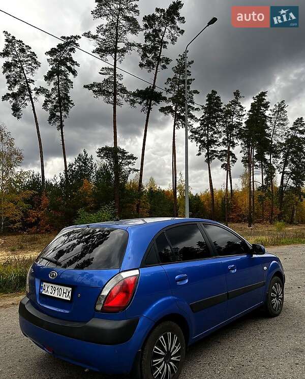 Хетчбек Kia Rio 2007 в Тростянці