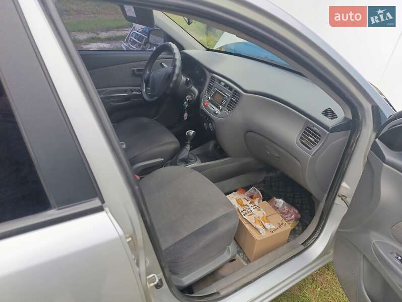 Хэтчбек Kia Rio 2008 в Сумах фото 18 Хэтчбек Kia Rio 2008 в Сумах