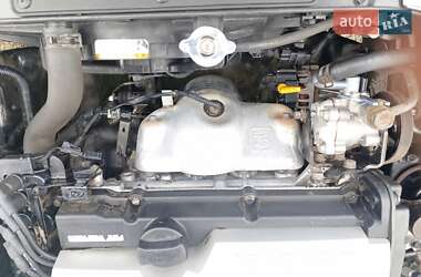 Хэтчбек Kia Rio 2008 в  фото 9 Хэтчбек Kia Rio 2008 в