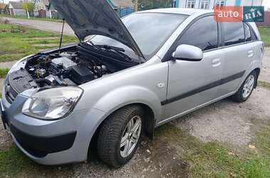 Хэтчбек Kia Rio 2008 в  фото 27 Хэтчбек Kia Rio 2008 в
