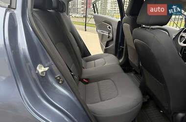 Седан Kia Rio 2017 в 