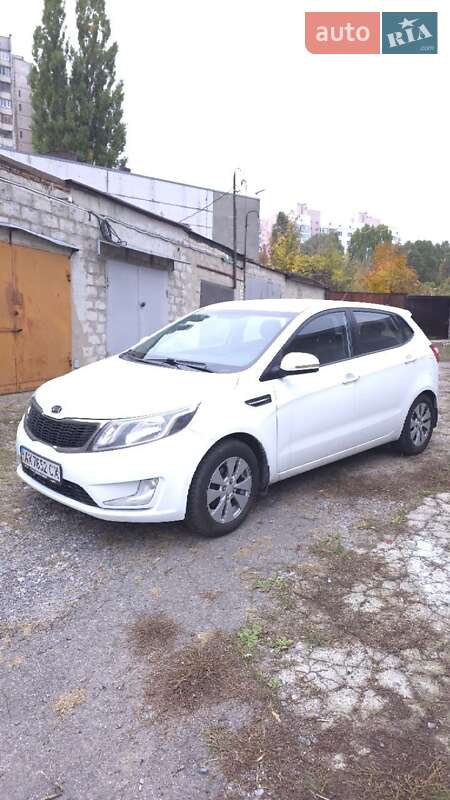 Хэтчбек Kia Rio 2012 в Харькове фото Хэтчбек Kia Rio 2012 в Харькове