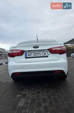 Седан Kia Rio 2012 в 