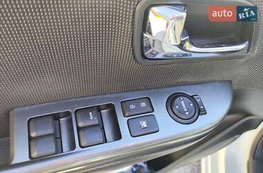 Хэтчбек Kia Rio 2012 в 