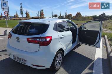 Хэтчбек Kia Rio 2012 в 