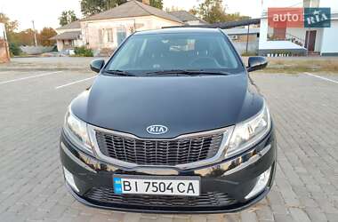Хэтчбек Kia Rio 2012 в 