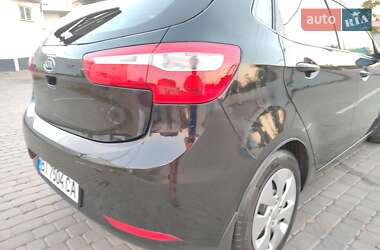 Хэтчбек Kia Rio 2012 в 