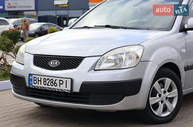 Седан Kia Rio 2006 в 