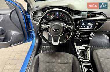 Седан Kia Rio 2018 в  фото 22 Седан Kia Rio 2018 в