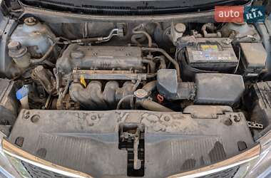 Седан Kia Rio 2012 в Полтаві