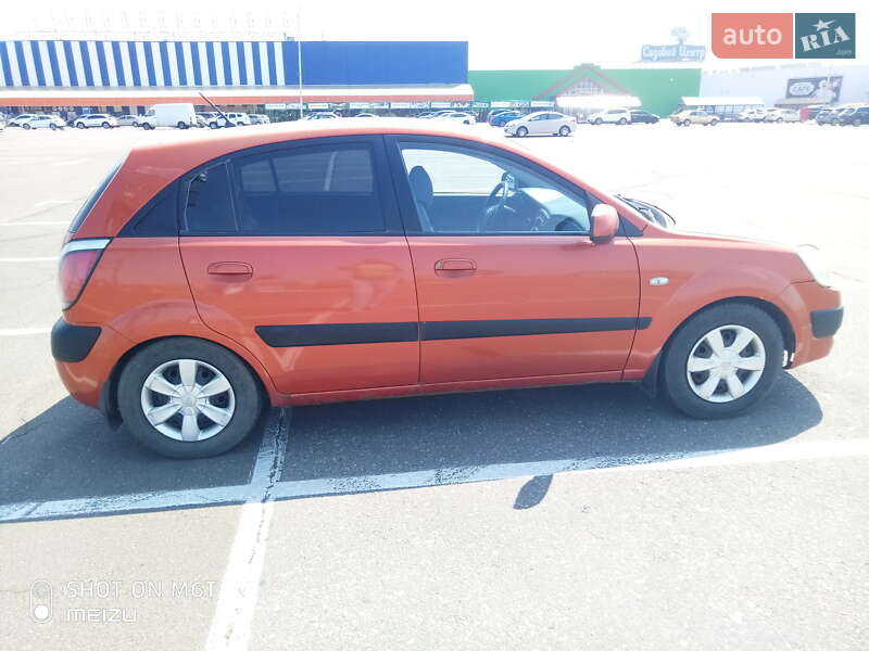 Хэтчбек Kia Rio 2007 в Одессе