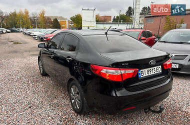 Седан Kia Rio 2013 в 