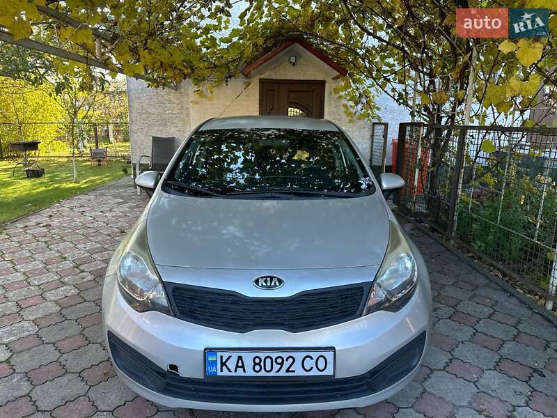 Седан Kia Rio 2014 в 