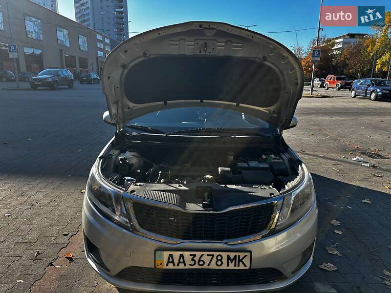 Седан Kia Rio 2012 в Киеве фото 5 Седан Kia Rio 2012 в Киеве